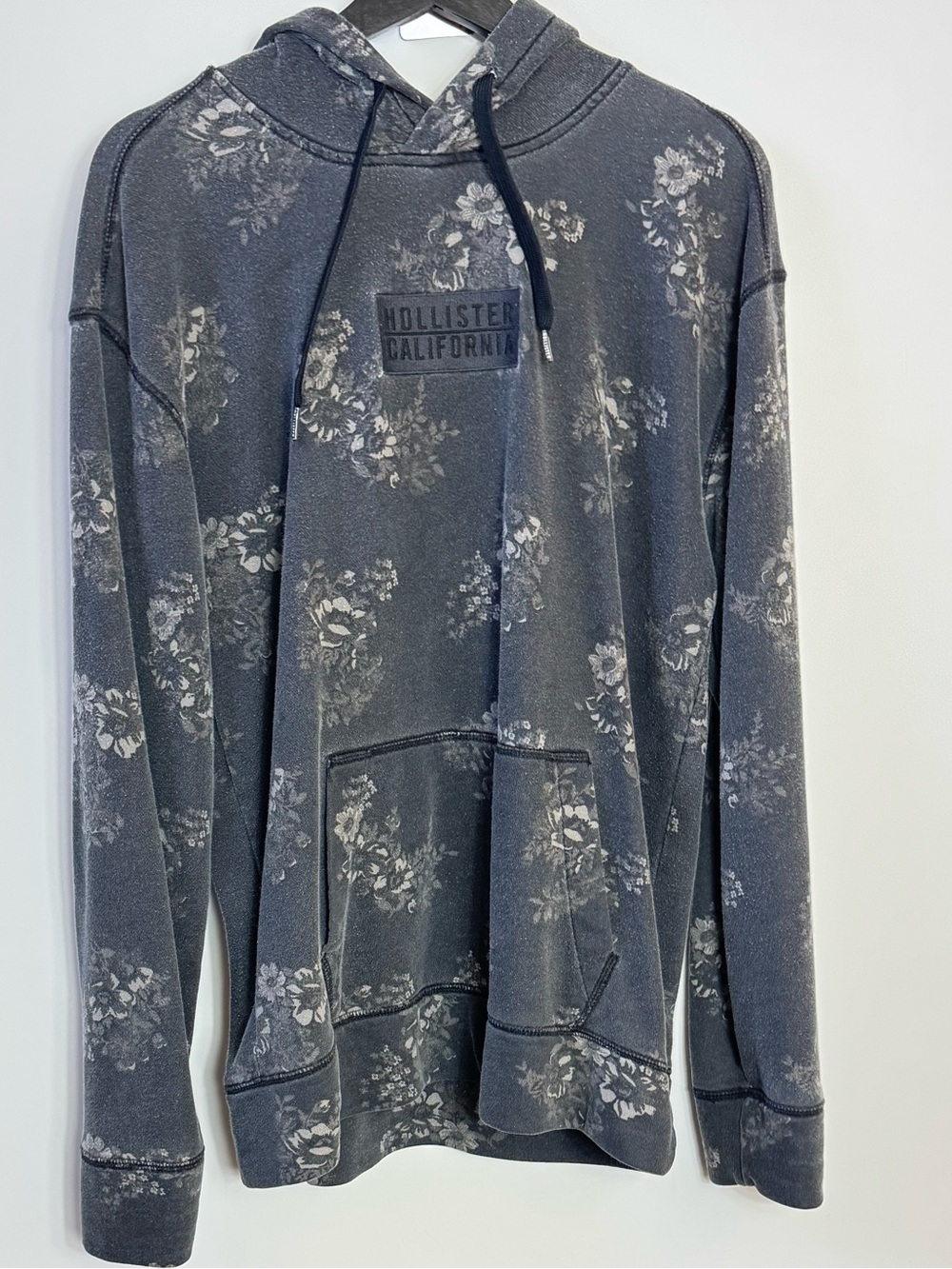Hollister California Hooded Floral Sweatshirt - Black